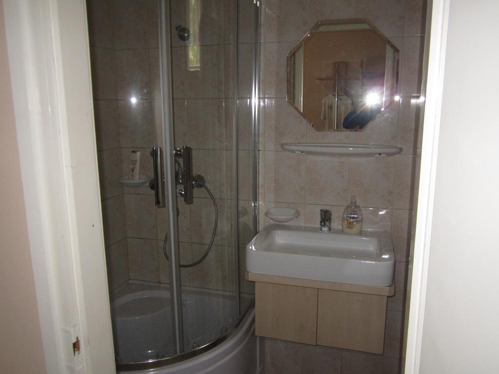 Rozsadomb Apartman ザラカロシュ エクステリア 写真